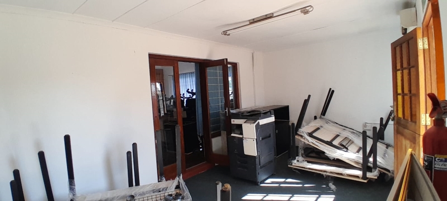 To Let Commercial Property for Rent in Dalindyebo Eastern Cape
